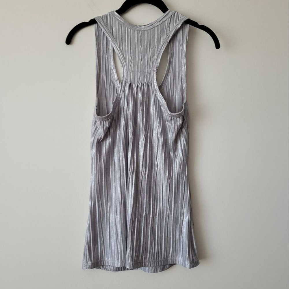 TOPSHOP Silver Pleated Racerback Tank - Picture 11 of 11
